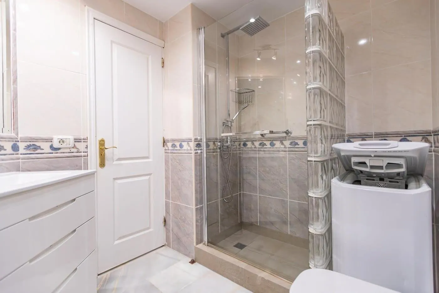 דירות אדחה Altamira 61 - One Bed